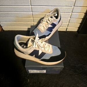 New Balance 237